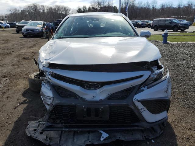 4T1G11BK9PU087783 - 2023 TOYOTA CAMRY SE NIGHT SHADE WHITE photo 5