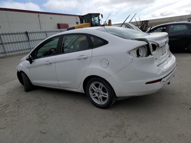 3FADP4BJ1KM130384 - 2019 FORD FIESTA SE WHITE photo 2