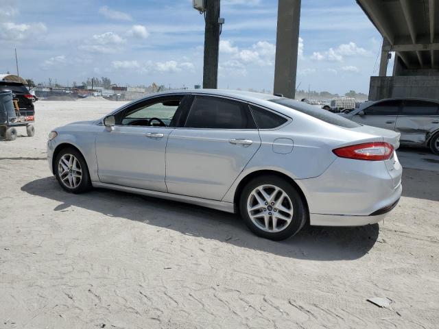 3FA6P0HR0DR129179 - 2013 FORD FUSION SE SILVER photo 2