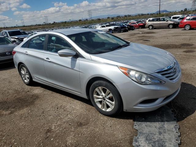 5NPEB4AC5BH005622 - 2011 HYUNDAI SONATA GLS SILVER photo 4