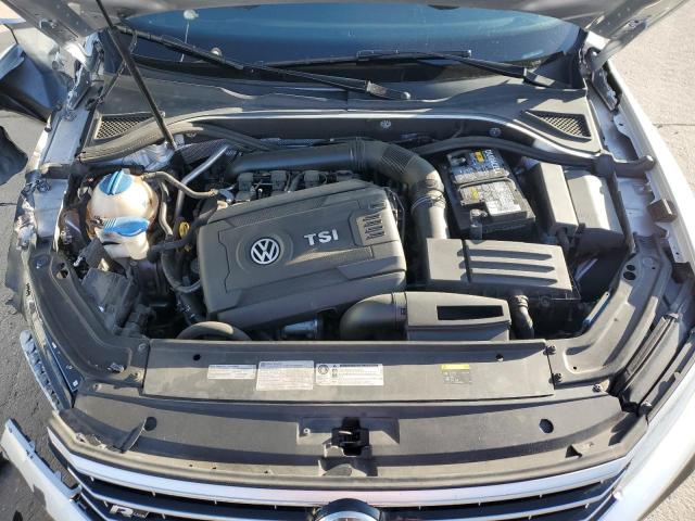 1VWDT7A39HC008583 - 2017 VOLKSWAGEN PASSAT R-LINE Silber Foto 11