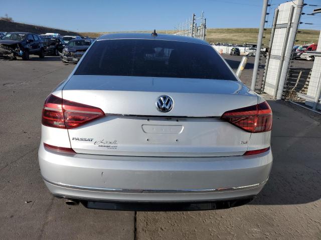 1VWDT7A39HC008583 - 2017 VOLKSWAGEN PASSAT R-LINE Silber Foto 6