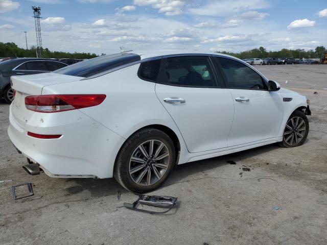 5XXGT4L38KG351002 - 2019 KIA OPTIMA LX WHITE photo 3