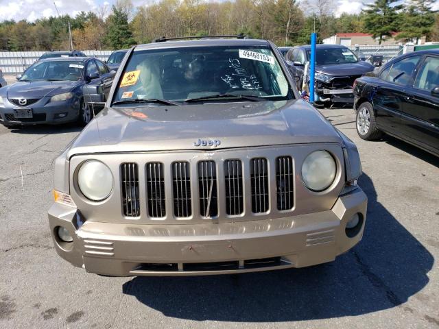 1J8FT48W28D534938 - 2008 JEEP PATRIOT LIMITED BEIGE photo 5