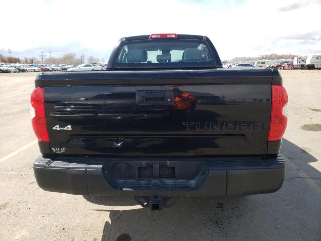 5TFUM5F18HX074174 - 2017 TOYOTA TUNDRA DOUBLE CAB SR/SR5 BLACK photo 6