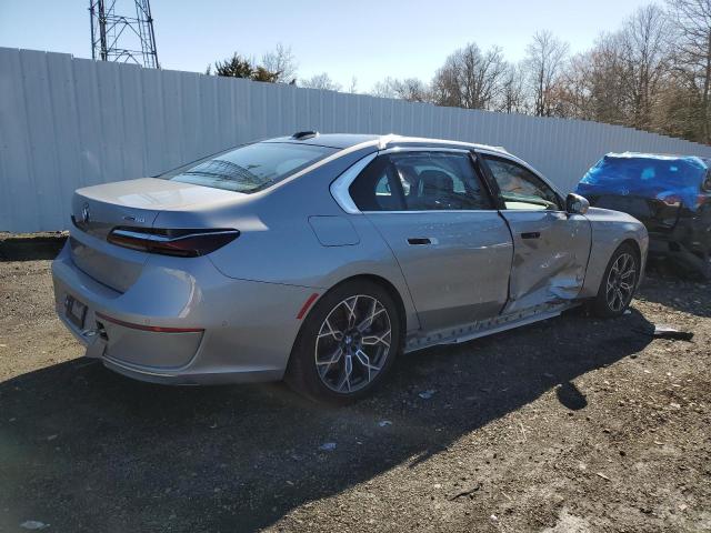 WBY53EJ06RCT12598 - 2024 BMW I7 XDRIVE60 SILVER photo 3