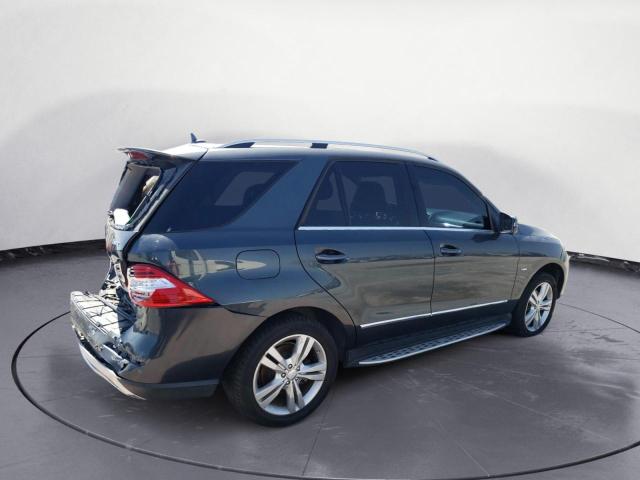 4JGDA5HB7CA029149 - 2012 MERCEDES-BENZ ML 350 4MATIC GRAY photo 3