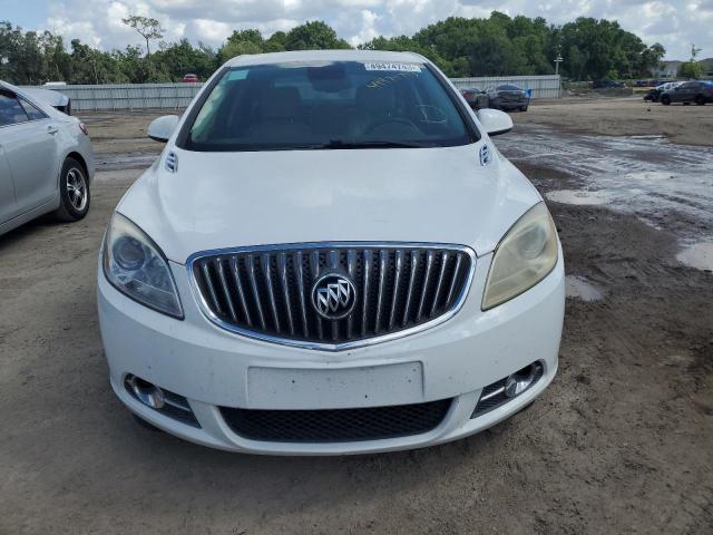 1G4PP5SK2D4195969 - 2013 BUICK VERANO WHITE photo 5