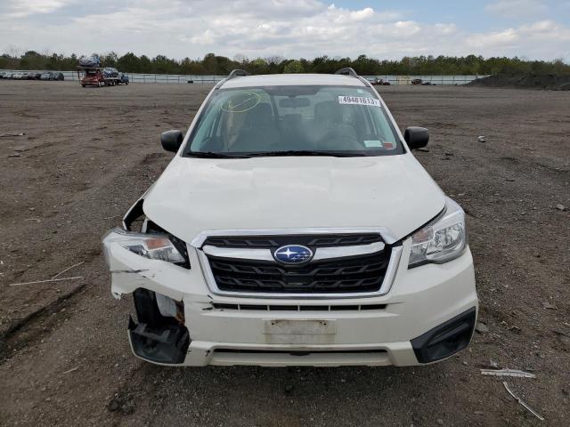 JF2SJABC1JH614871 - 2018 SUBARU FORESTER 2.5I WHITE photo 5