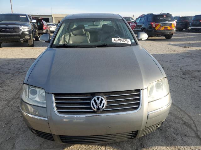 WVWRH63B64P153379 - 2004 VOLKSWAGEN PASSAT GLX ნაცრისფერი ფოტო 5