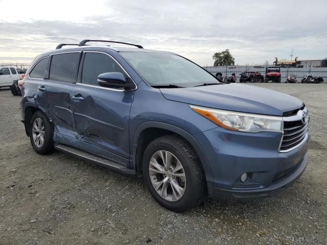 5TDJKRFH8FS181757 - 2015 TOYOTA HIGHLANDER XLE 蓝色 照片 4