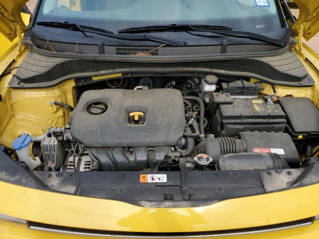 KNDJ23AU2L7070905 - 2020 KIA SOUL LX YELLOW photo 12