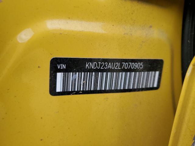 KNDJ23AU2L7070905 - 2020 KIA SOUL LX YELLOW photo 13