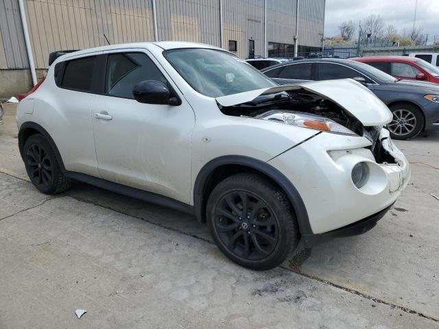 JN8AF5MV7DT228981 - 2013 NISSAN JUKE S WHITE photo 4