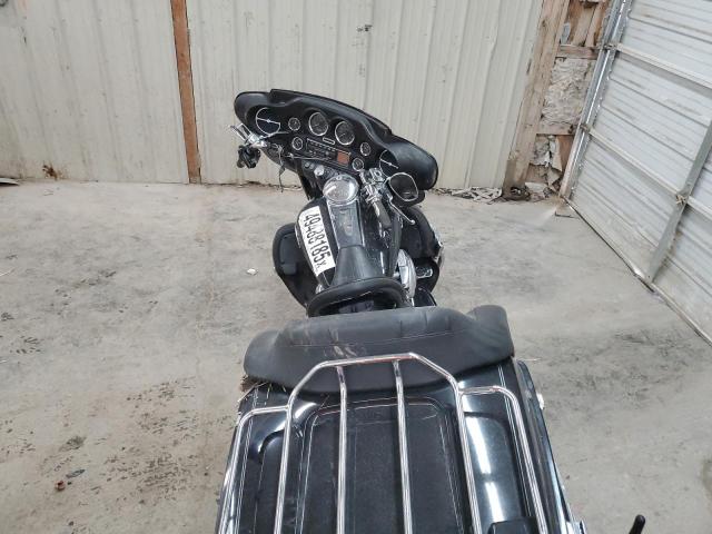 1HD1FCW345Y675539 - 2005 HARLEY-DAVIDSON FLHTCUI 黑色 照片 6