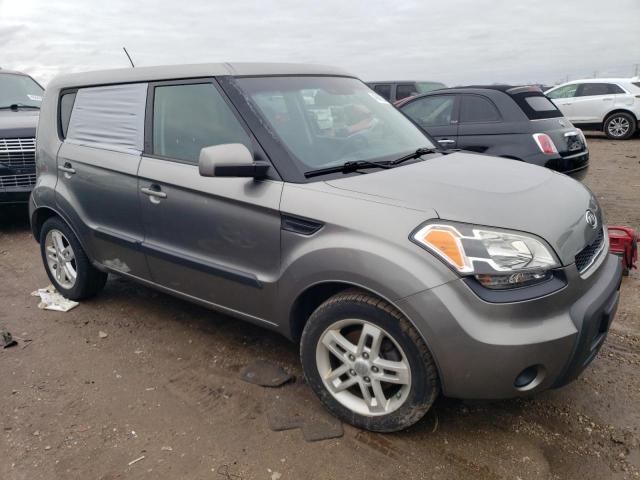 KNDJT2A26B7321798 - 2011 KIA SOUL + GRAY photo 4