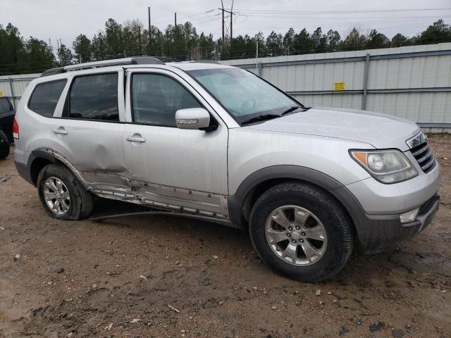 KNDJH741495036279 - 2009 KIA BORREGO LX SILVER photo 4