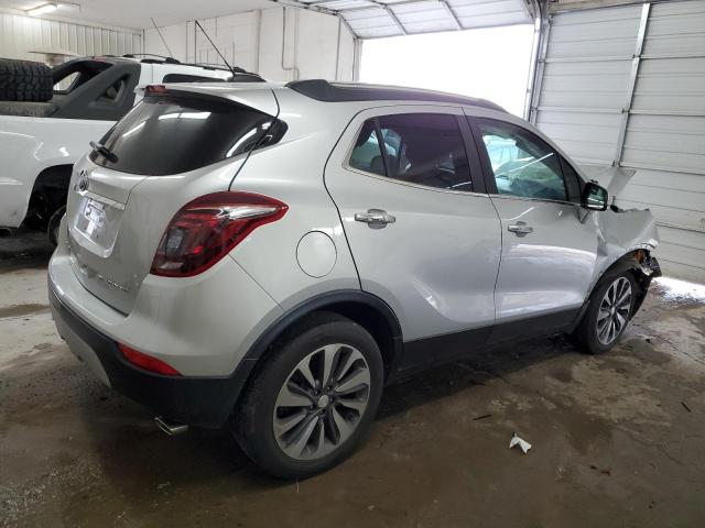 KL4CJBSB0JB529694 - 2018 BUICK ENCORE PREFERRED II SILVER photo 3