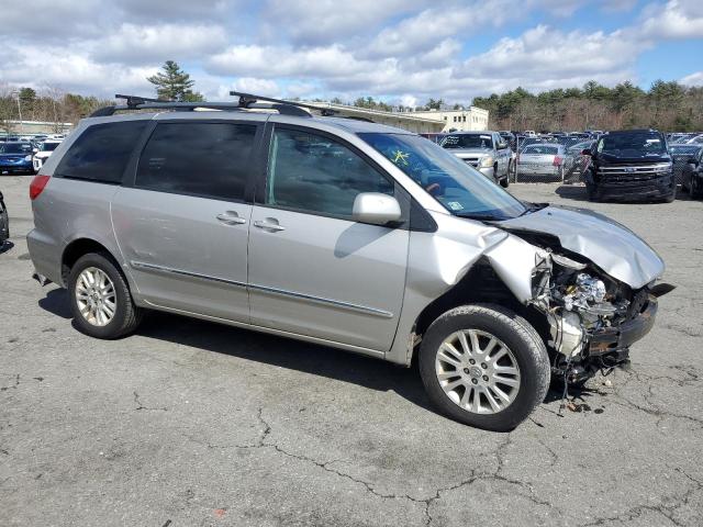 5TDDK4CC6AS033396 - 2010 TOYOTA SIENNA XLE SILVER photo 4