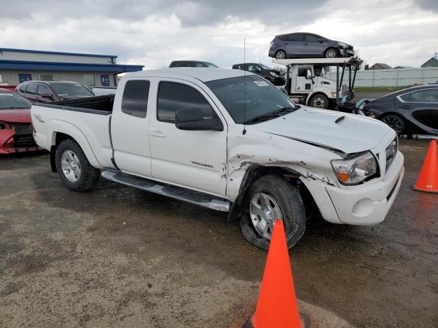 5TEUU4EN3AZ739298 - 2010 TOYOTA TACOMA ACCESS CAB თეთრი ფოტო 4