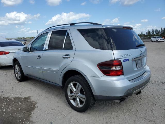 4JGBB22E08A297926 - 2008 MERCEDES-BENZ ML 320 CDI SILVER photo 2
