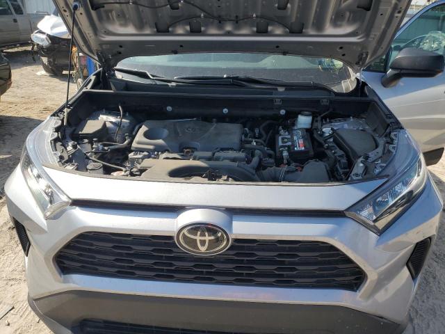 2T3H1RFV8KW043815 - 2019 TOYOTA RAV4 LE SILVER photo 12