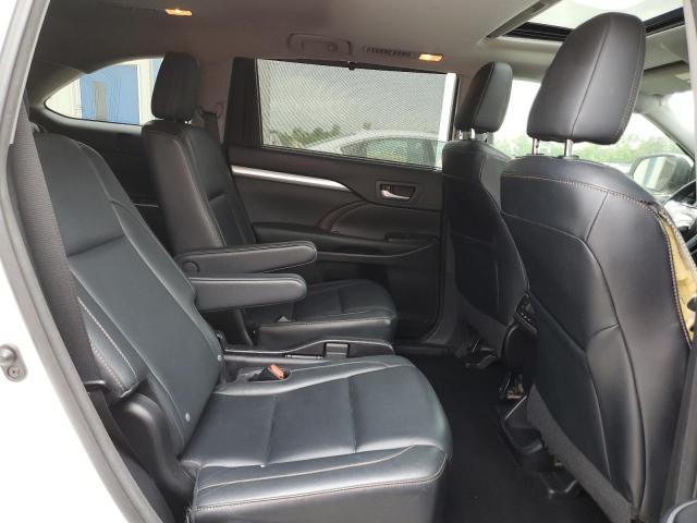 5TDKKRFH7FS054681 - 2015 TOYOTA HIGHLANDER XLE WHITE photo 11