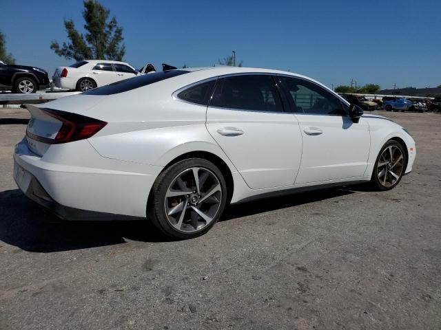 5NPEJ4J29MH065772 - 2021 HYUNDAI SONATA SEL PLUS WHITE photo 3