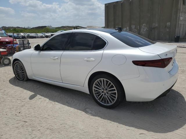 ZARFAEEN9J7570277 - 2018 ALFA ROMEO GIULIA TI Q4 WHITE photo 2