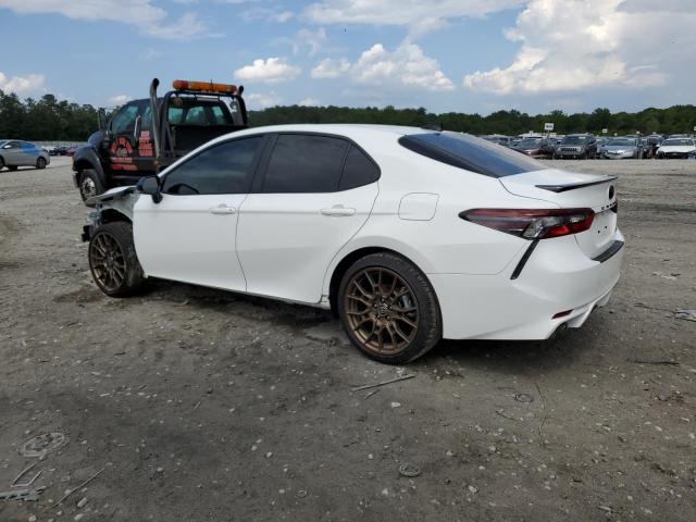 4T1G31AK7PU046841 - 2023 TOYOTA CAMRY SE NIGHT SHADE WHITE photo 2