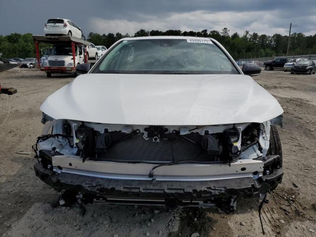 4T1G31AK7PU046841 - 2023 TOYOTA CAMRY SE NIGHT SHADE WHITE photo 5