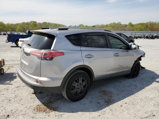 JTMZFREV3JJ171643 - 2018 TOYOTA RAV4 LE GRAY photo 3