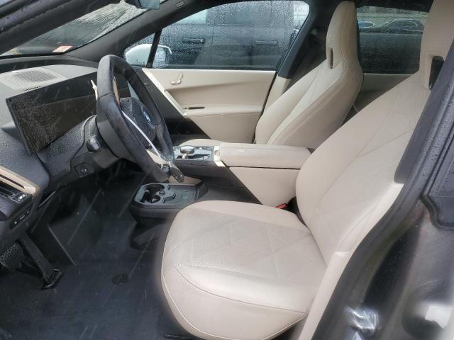 WB523CF04RCR15921 - 2024 BMW IX XDRIVE50 WHITE photo 7