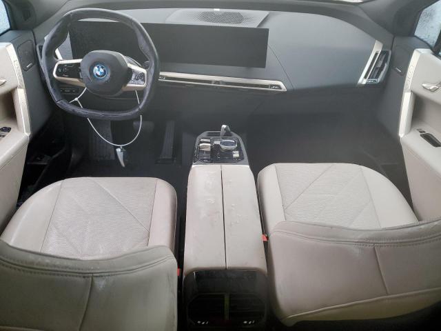 WB523CF04RCR15921 - 2024 BMW IX XDRIVE50 WHITE photo 8