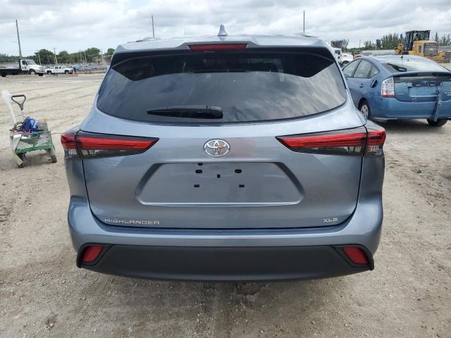 5TDHZRAH0NS133511 - 2022 TOYOTA HIGHLANDER XLE BLUE photo 6