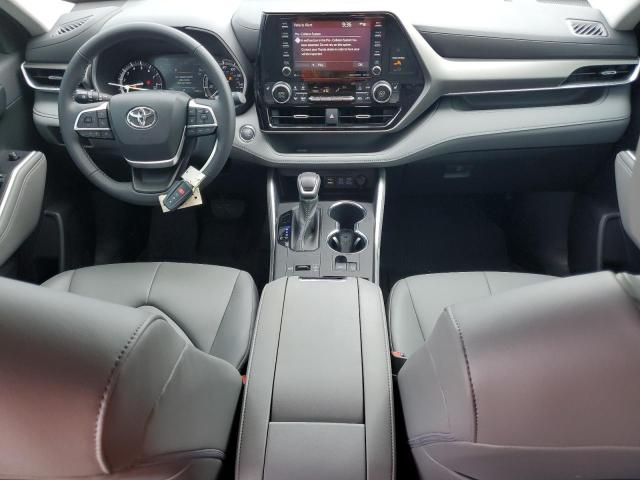 5TDHZRAH0NS133511 - 2022 TOYOTA HIGHLANDER XLE BLUE photo 8