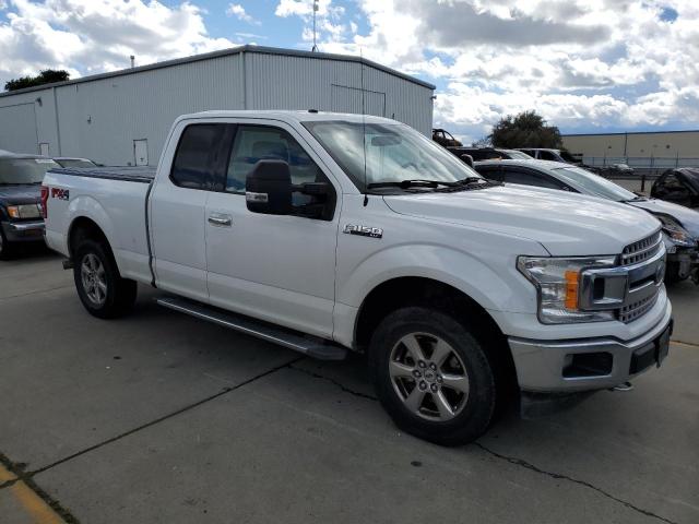 1FTEX1EP1JKD93509 - 2018 FORD F150 SUPER CAB WHITE photo 4