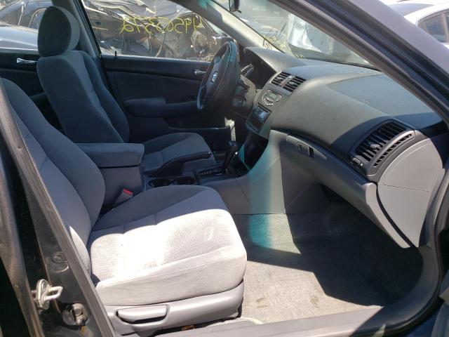 1HGCM56415A103889 - 2005 HONDA ACCORD LX GRAY photo 5