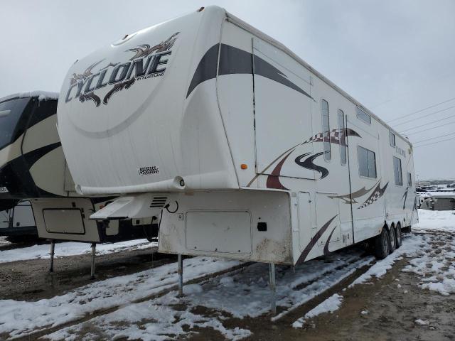 5SFGF403X9E050691 - 2009 HEARTLAND CYCLONE Ақ фото 2