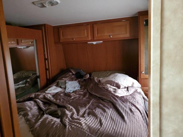 5SFGF403X9E050691 - 2009 HEARTLAND CYCLONE Ақ фото 5