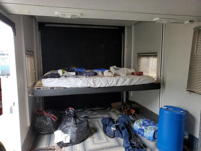 5SFGF403X9E050691 - 2009 HEARTLAND CYCLONE Ақ фото 9