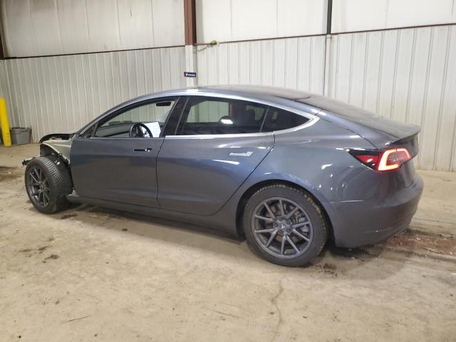 5YJ3E1EA8JF153556 - 2018 TESLA MODEL 3 GRAY photo 2