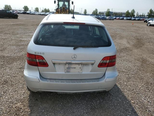 WDDFH3DB4BJ700817 - 2011 MERCEDES-BENZ B200 SILVER photo 6