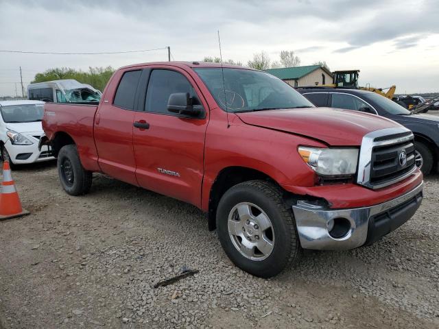 5TFUM5F15BX023965 - 2011 TOYOTA TUNDRA DOUBLE CAB SR5 RED photo 4