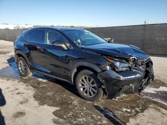 JTJYARBZ2J2091565 - 2018 LEXUS NX 300 BASE შავი ფოტო 4