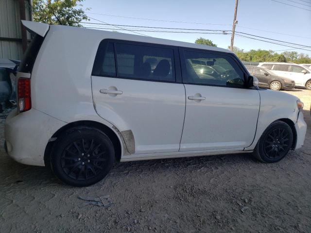 JTLZE4FE2FJ067225 - 2015 TOYOTA SCION XB WHITE photo 3