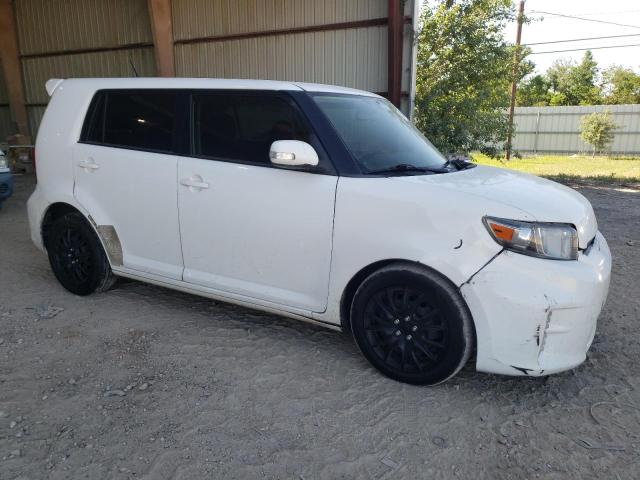 JTLZE4FE2FJ067225 - 2015 TOYOTA SCION XB WHITE photo 4