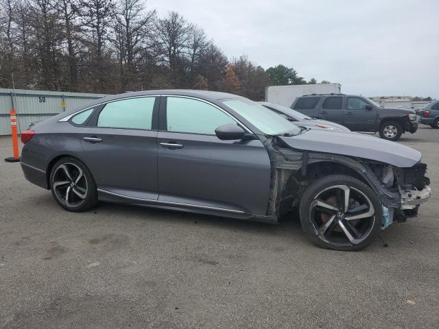 1HGCV2F96JA029788 - 2018 HONDA ACCORD TOURING GRAY photo 4