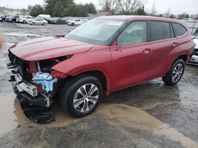 5TDGZRBH2MS532851 - 2021 TOYOTA HIGHLANDER XLE BURGUNDY photo 1