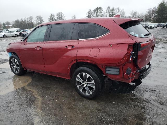 5TDGZRBH2MS532851 - 2021 TOYOTA HIGHLANDER XLE BURGUNDY photo 2